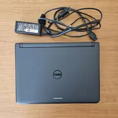 DELL Latitude 3350 Core i5 ノートパソコン 本体のサムネイル