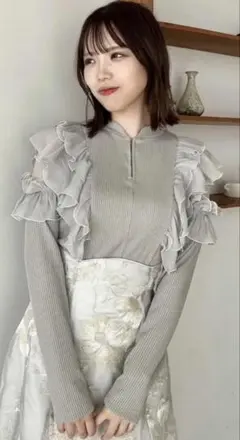 dazzlin フロントホック長袖フリルトップスのサムネイル