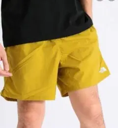 ノースフェイスバーサタイルショーツ　マッチャグリーン