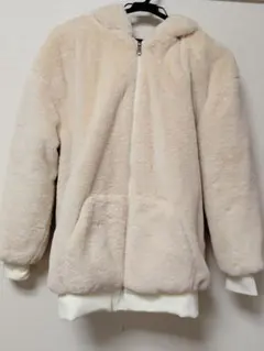 フード付きボアコート