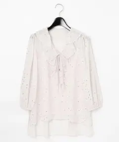 新品未使用　グレースコンチネンタル　箔ドットプリントトップ36