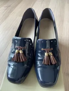 Item thumbnail for item 6b16109c-3ad4-4a2e-97ad-3299cfa533d8