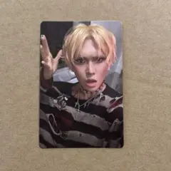 xlov 封入トレカ ヒョン