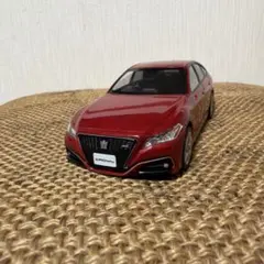 Toyota Crown RS ミニカー レッドのサムネイル