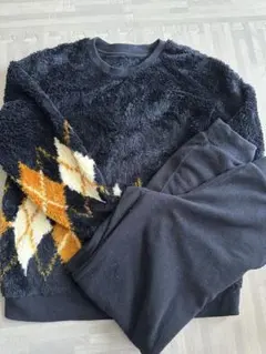 ユニクロ　モコモコ　ルームウェア