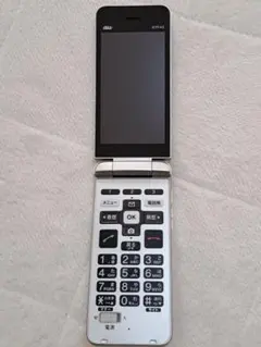 au KYF43 シルバー 折りたたみ式 かんたんケータイ ライト KYF43 | 4Gケータイ | au