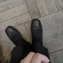 スクエアトゥ　シューズ