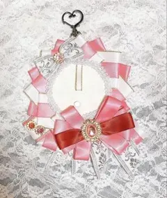 み*く様 痛ロゼット　白　ピンク　赤　柄リボン