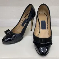 FERRAGAMO ブラックエナメルハイヒール　パンプス　7.5