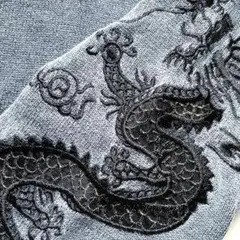 【VIVIENNE TAM】ドラゴン刺繍　薄手　フリース　ジップアップ　ブルゾン NEW ARRIVAL Vol.6 | vivienne tam