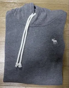 アバクロ　グレー フード付き スウェットパーカー