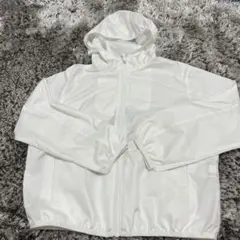 ホワイト フード付き ナイロンパーカー　120 ユニクロ　uvcut