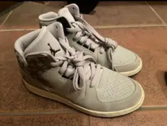 【海外限定】Jordan グレー ハイカットスニーカー 25.5cm