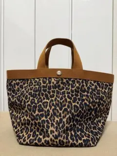 Item thumbnail for item 90e8c6bc-9a80-455d-a218-385118a3f3b2