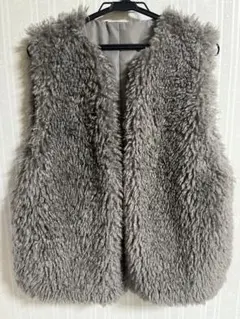 軽くて暖かいモカファーベスト ノースリーブ