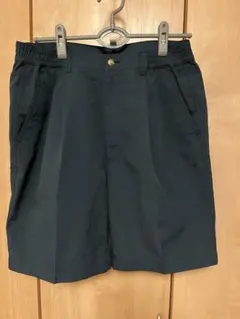 DESCENTEデサントゴルフ　タック付き ハーフパンツのサムネイル