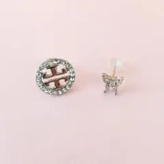 ロゴ＆バタフライ ピアス