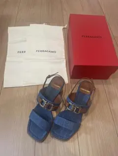 FERRAGAMO ガンチーニサンダル　7 1/2のサムネイル