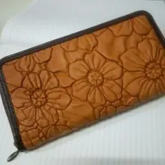 未使用立体フラワー柄レザー長財布