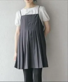 タックプリーツミニワンピースのサムネイル