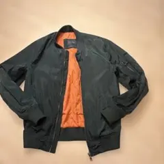 ZARA MAN ダークグリーン MA-1ジャケットのサムネイル