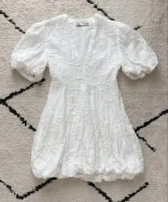 【新品未使用】ZARA ホワイト エンブロイダリー ミニワンピース