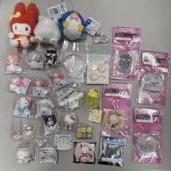 サンリオキャラクター　グッズまとめ売り　ぬいぐるみマスコット　アクリルスタンド他