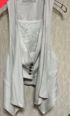 ZARAザラベスト ベージュM