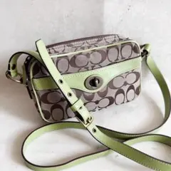 COACH Shoulderbag Signature Y2K turnrockのサムネイル