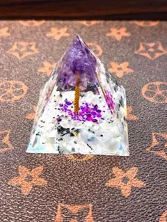 オルゴナイト ピラミッド 生命の樹 ホワイト＆パープル 天然石 置物 浄化