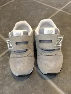 【美品】New Balance 373 キッズスニーカー グレー