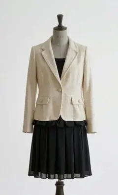 【美品】a.v.v セレモニー スーツ セットアップ ジャケット 黒ドレス