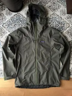 美品Patagonia メンズ・ボルダー・フォーク・レイン・ジャケット　カーキのサムネイル