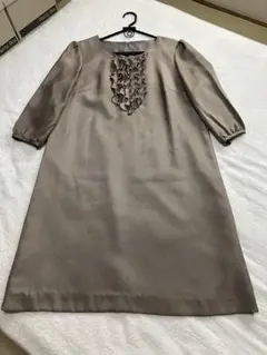 アリスバーリー　七分袖ワンピース　グレージュ　11号