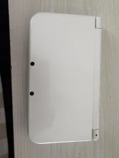New Nintendo 3DS LL ホワイト　充電器　ソフト多数