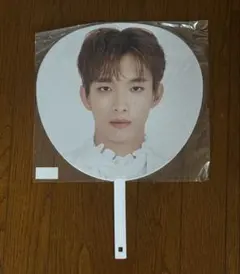 2026年最新】seventeen うちわ ドギョムの人気アイテム - メルカリ