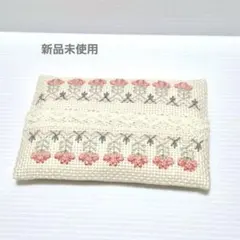 花柄レース刺繍ポケットティッシュケース　ハンドメイド手刺繍　フラワー　ナチュラル