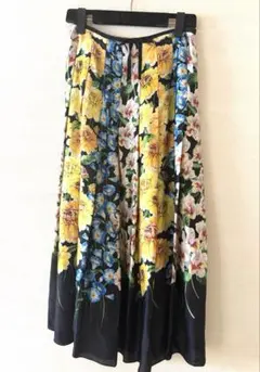 GUCCI シルク100% 裾フリルスカート GUCCI シルク100% 裾フリルスカート - メルカリ