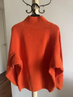 INED オレンジ ハイネック リブ編み セーター