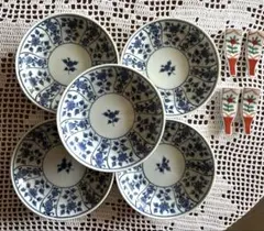 たち吉　染付　小皿　5枚セット １２センチ　& 箸置き　羽子板型4個のサムネイル