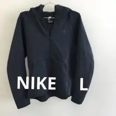 NIKEパーカー