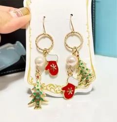クリスマスモチーフピアス