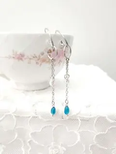 ハンドメイドイヤーカフ☆多面カットブルー楕円ビーズ×オーロラドロップビーズ