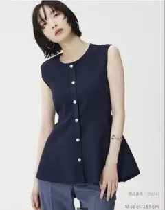 値下げ‼️PLST ホールガーメントペプラムノースリーブセーター