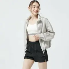 美品 GU マルチテックショートパンツのサムネイル