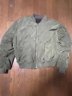 オリーブグリーン MA-1ジャケット　リバーシブル