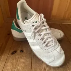 ガゼル　GAZELLE W adidas original