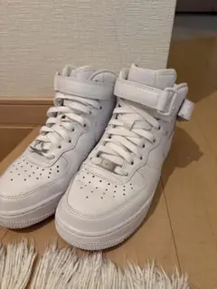 Nike Air Force 1 Mid ホワイト スニーカー