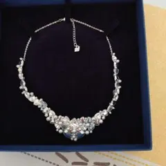 スワロフスキーネックレス