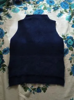 HALF MOON　ニット